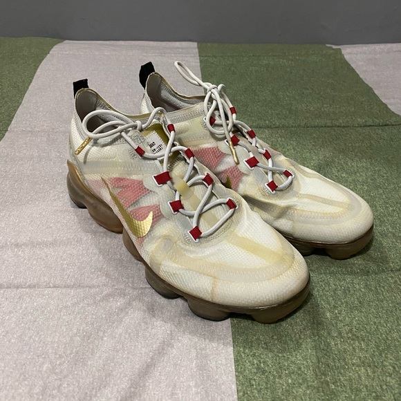 chinese new year nike vapormax